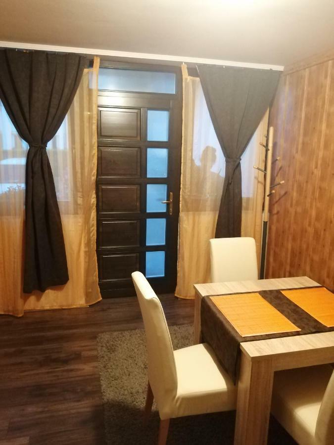 Kiscsillag Apartman Apartment Harkany Exterior photo